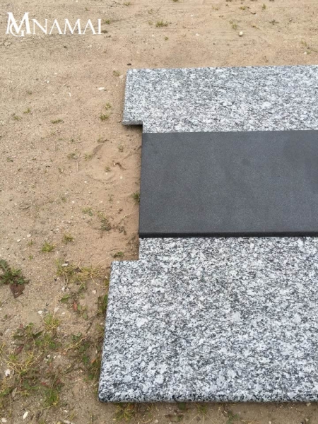 Grave covering KD020