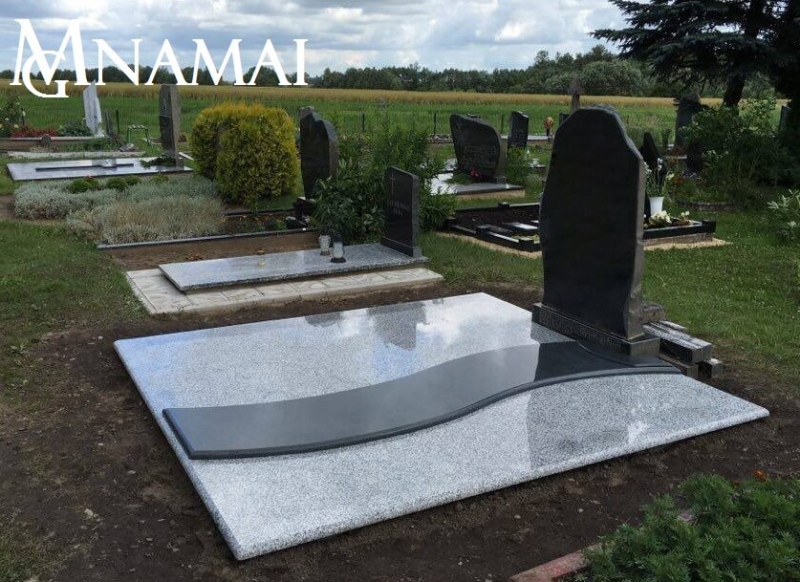 Grave covering KD028