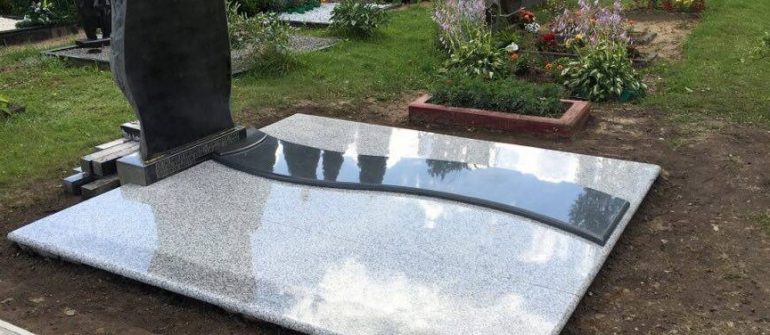 Grave covering